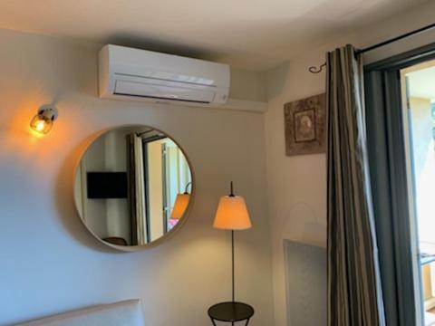 Appartement Cosy Avec Climatisation Reversible Golf De Saumane Kültér fotó