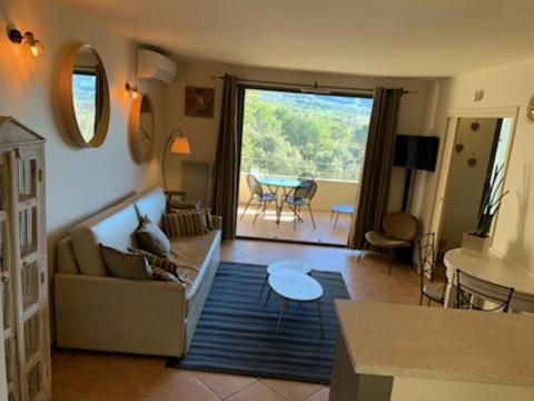 Appartement Cosy Avec Climatisation Reversible Golf De Saumane Kültér fotó